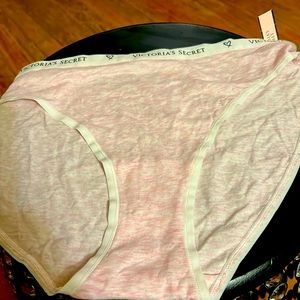 Victoria ‘s Secret Under ware